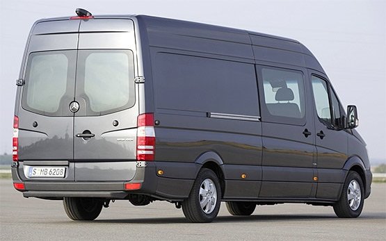 2013 Mercedes Sprinter 14+1