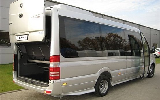 2012 Mercedes Sprinter 17+1